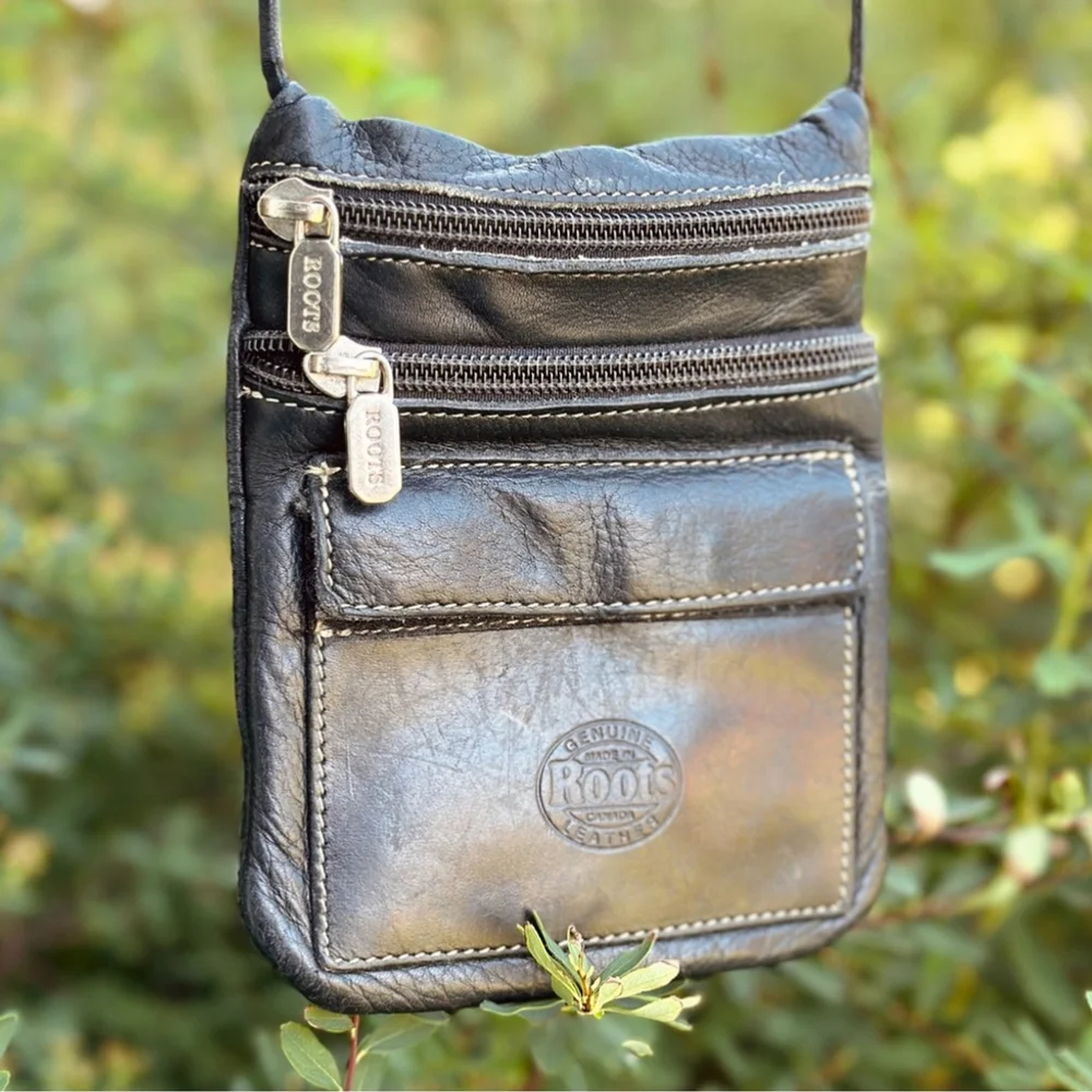 Cute Roots Mini Bag/Purse - Genuine Leather - made in Canada - black - Picture 1 of 6